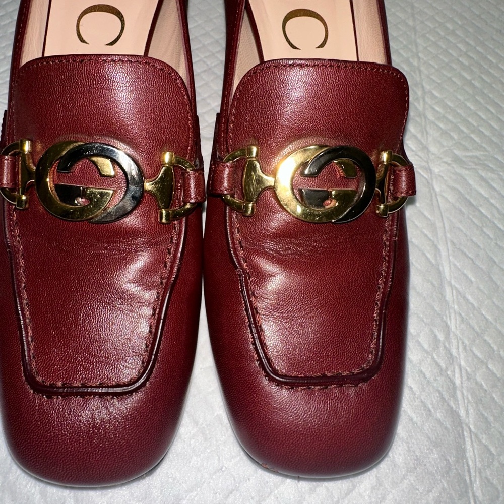 Gucci Women's Burgundy Leather Loafers with Gold Accent - Picture 7 of 14
